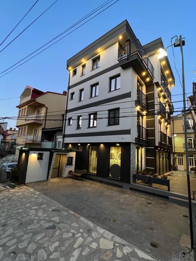 Comfort Hotel Struga Bagian luar foto