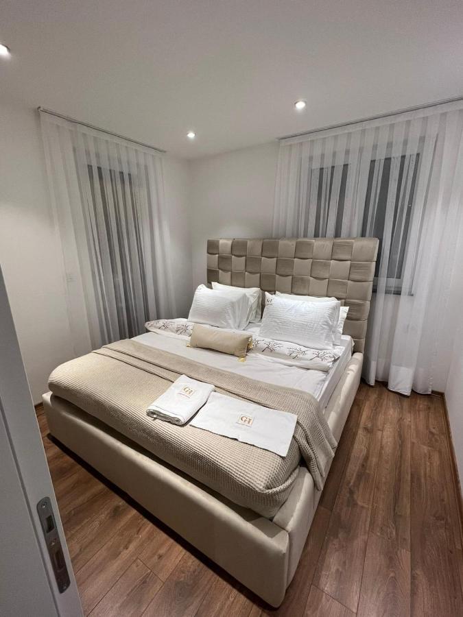 Comfort Hotel Struga Bagian luar foto