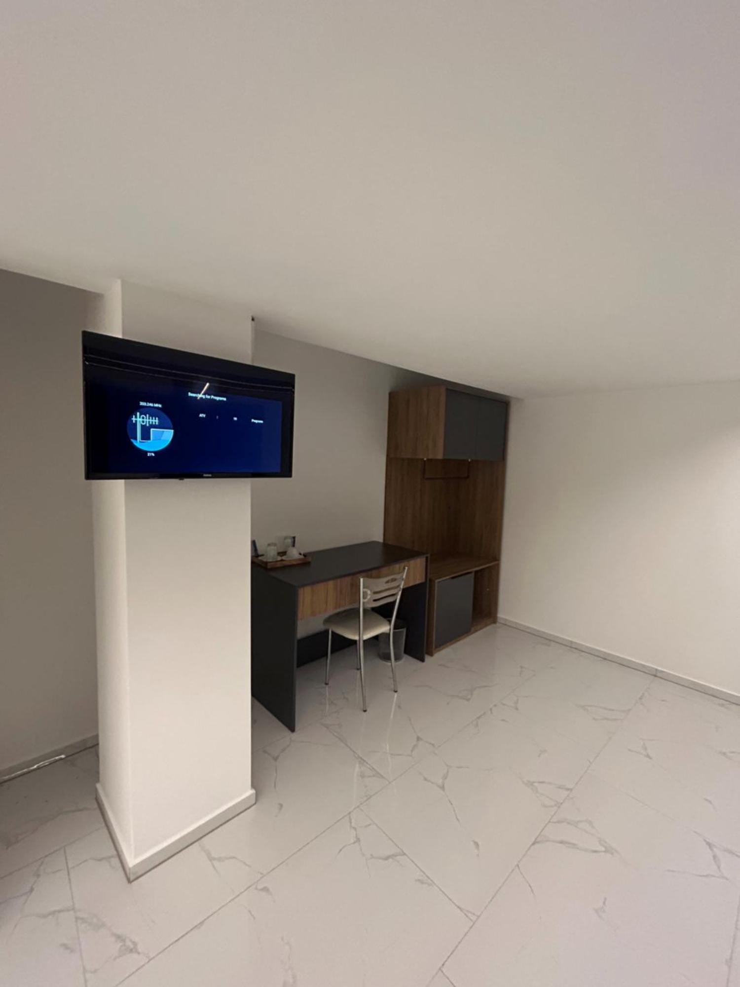 Comfort Hotel Struga Bagian luar foto
