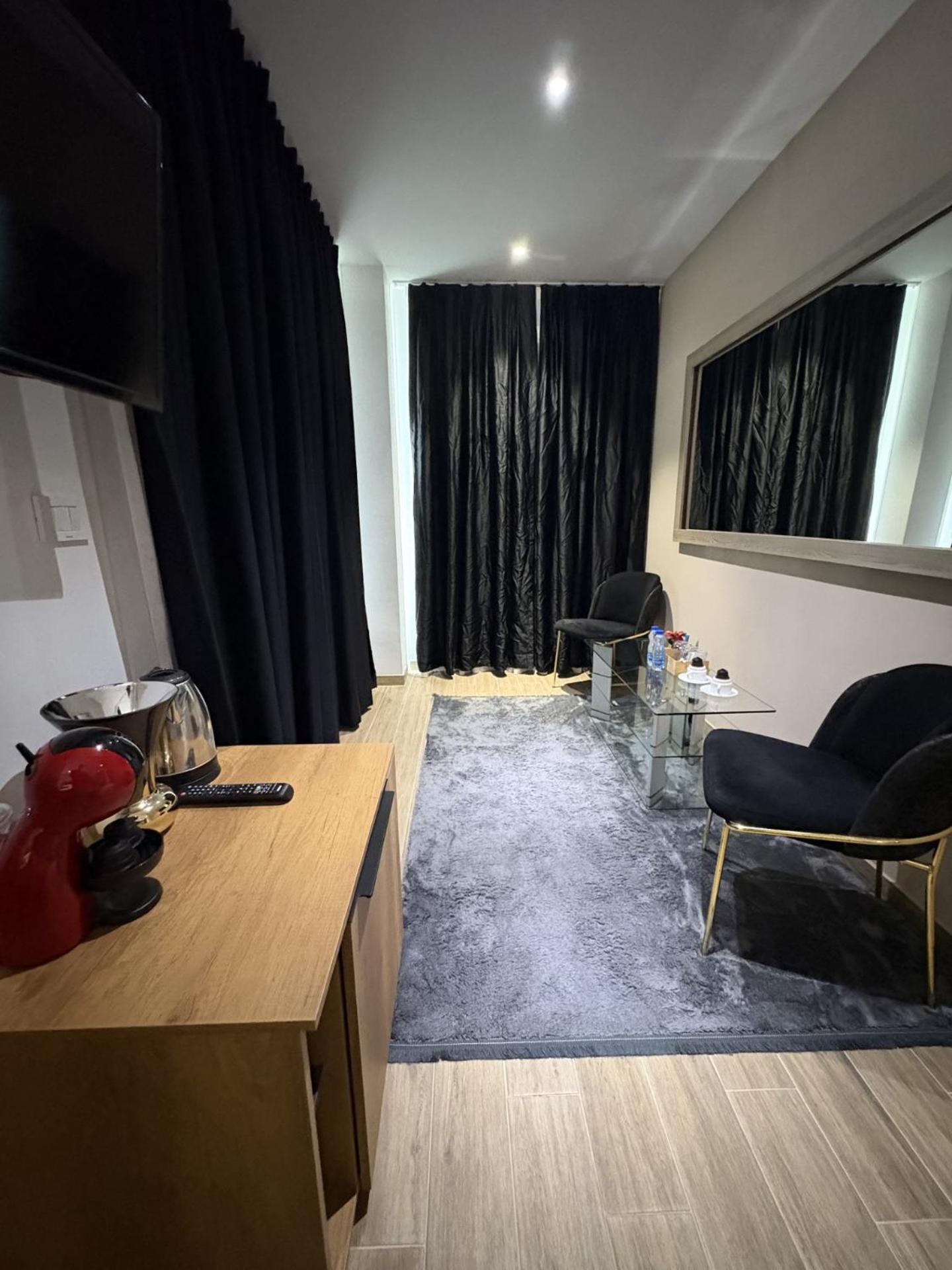 Comfort Hotel Struga Bagian luar foto